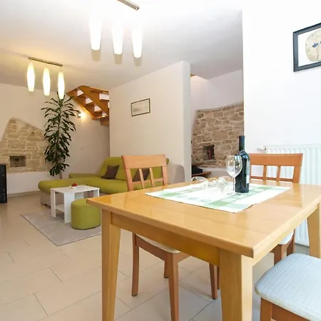 Holiday home Fuer 6 Personen Ca 86 Qm In Peroj, Istrien Istrische Riviera Peroj