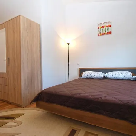 Fuer 6 Personen Ca 86 Qm In Peroj, Istrien Istrische Riviera *