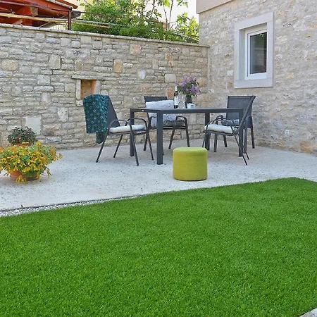 Holiday home Fuer 6 Personen Ca 86 Qm In Peroj, Istrien Istrische Riviera